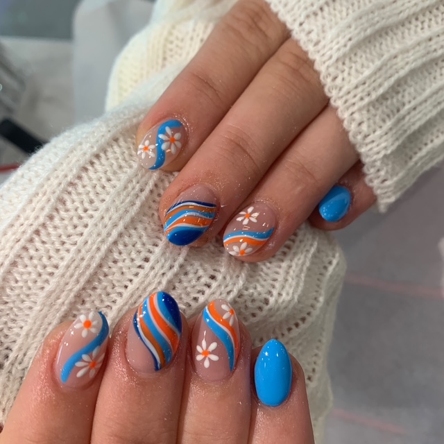 Golden Nails & Spa nail photo 4
